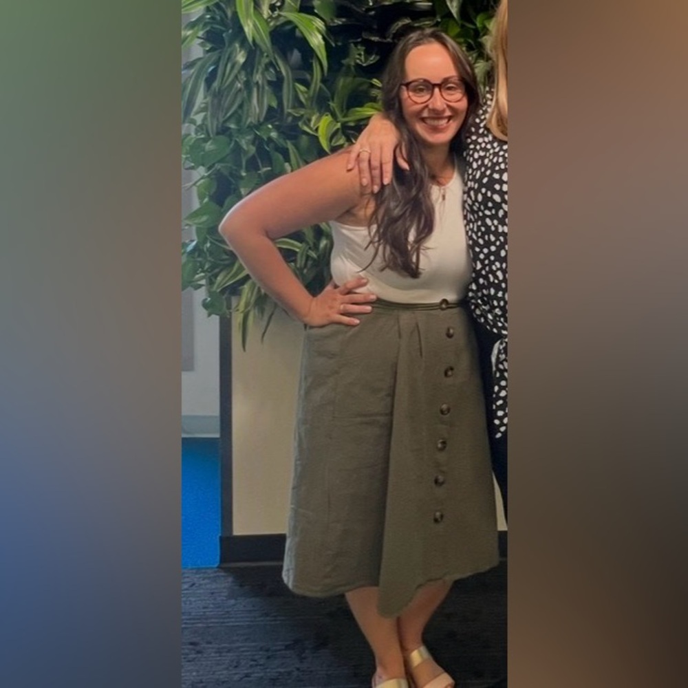Casual Green Button-Down Skirt - Picture 4 of 4